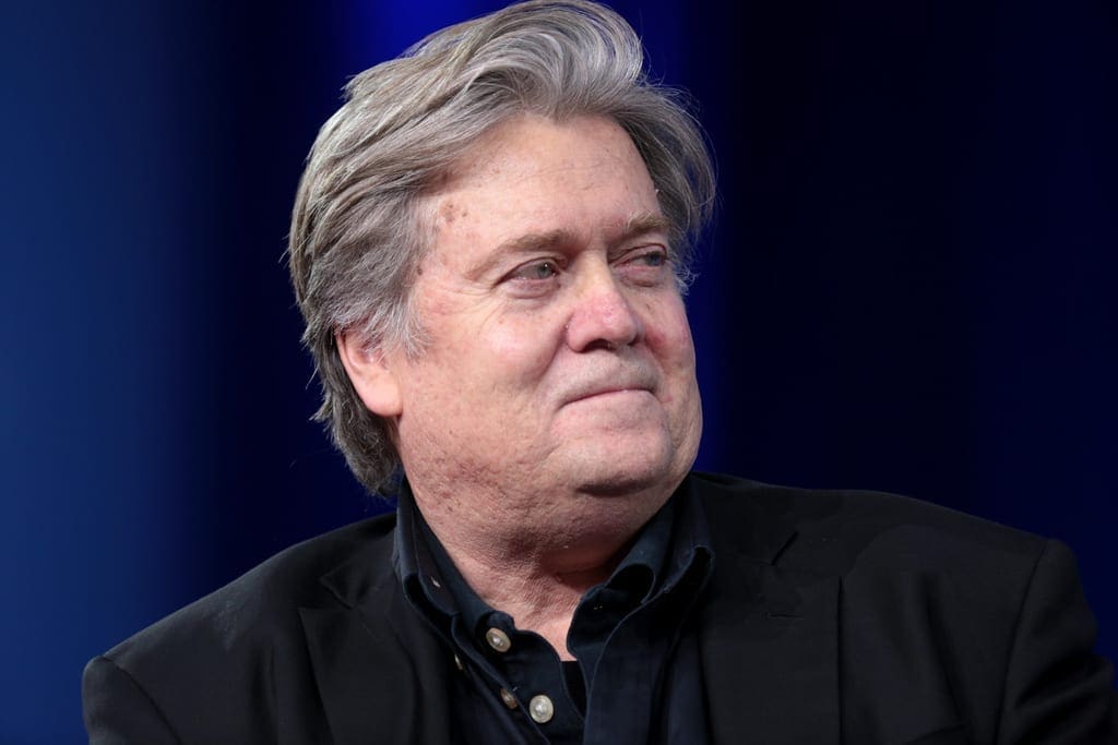 New Yorker Disinvites Bannon From Event After Stars’ Pressure