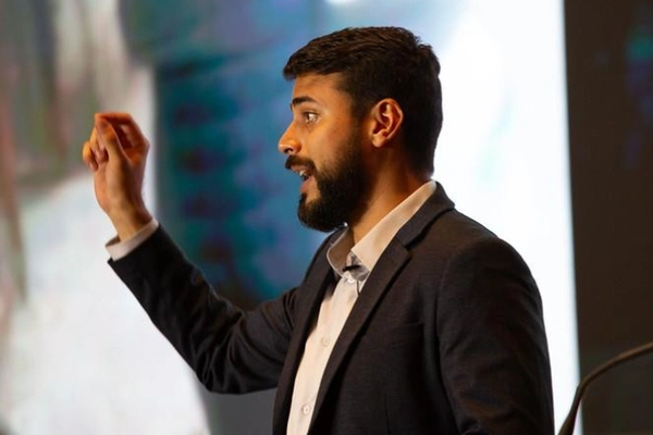 Forced Abroad, Venezuelans Prepare for a Freer Future at Home